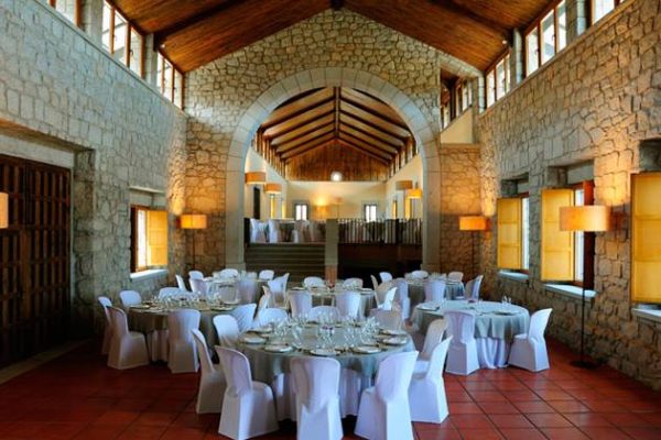 finca-canalejas-salon
